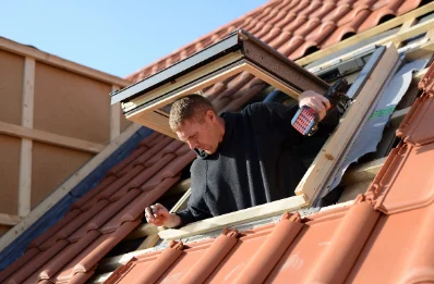 Pose de fenêtres de toit Velux à Civens